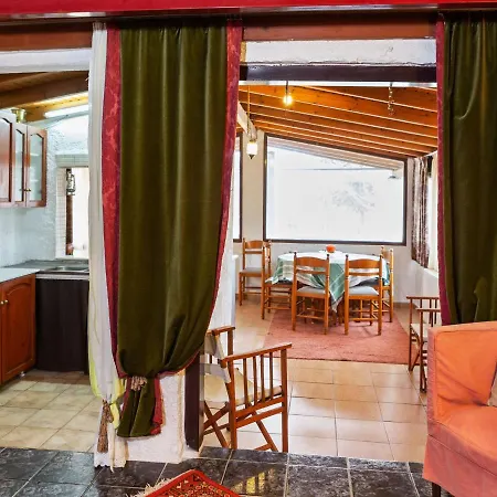 Restful In Istiaia With Patio Aidipsos