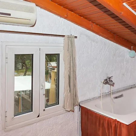 Restful In Istiaia With Patio Διαμέρισμα Aidipsos